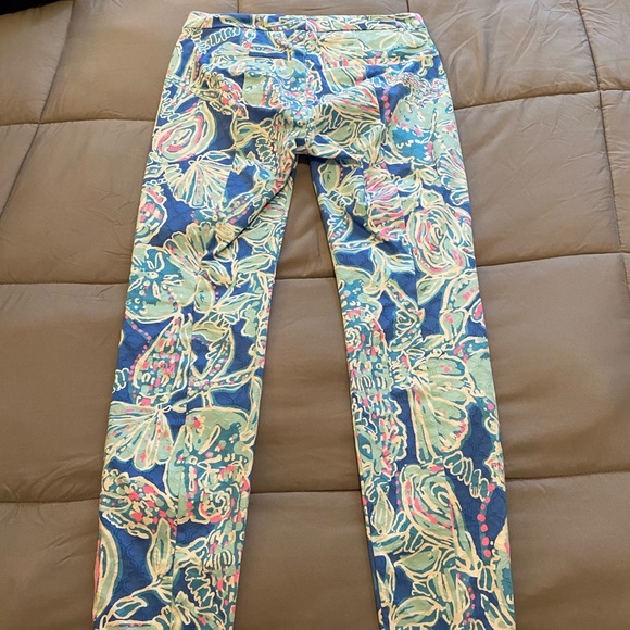 Lily Pulitzer Blue Floral Pants - Picture 3 of 3